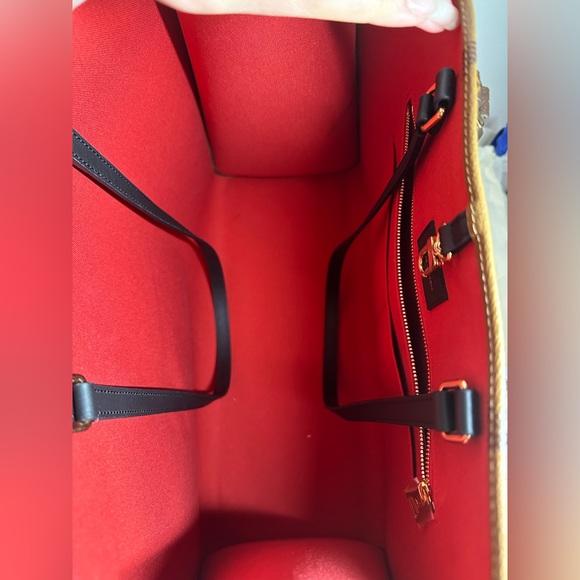 Louis Vuitton OntheGo tote GM - Picture 11 of 11